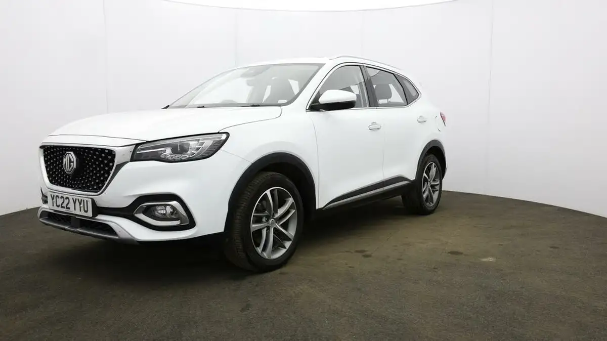 2022-mg-hs-15t-gdi-exclusive-162ps-dct-big-2