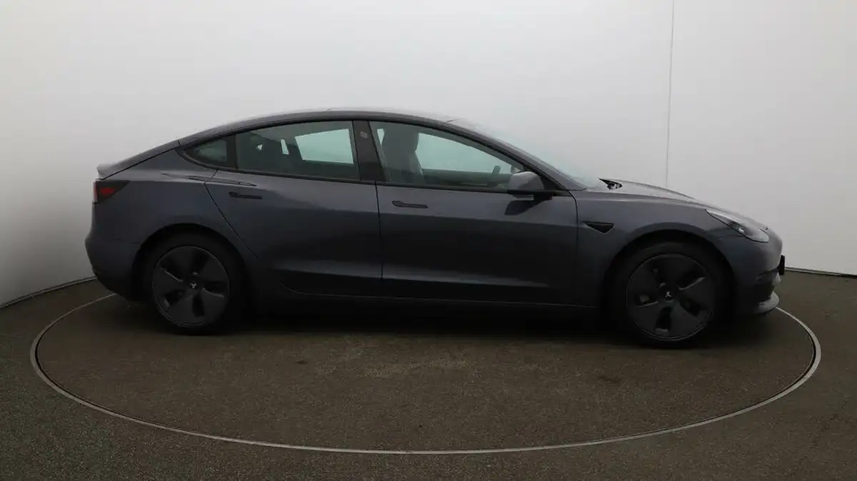 2021-tesla-model-3-e-long-range-awd-big-41