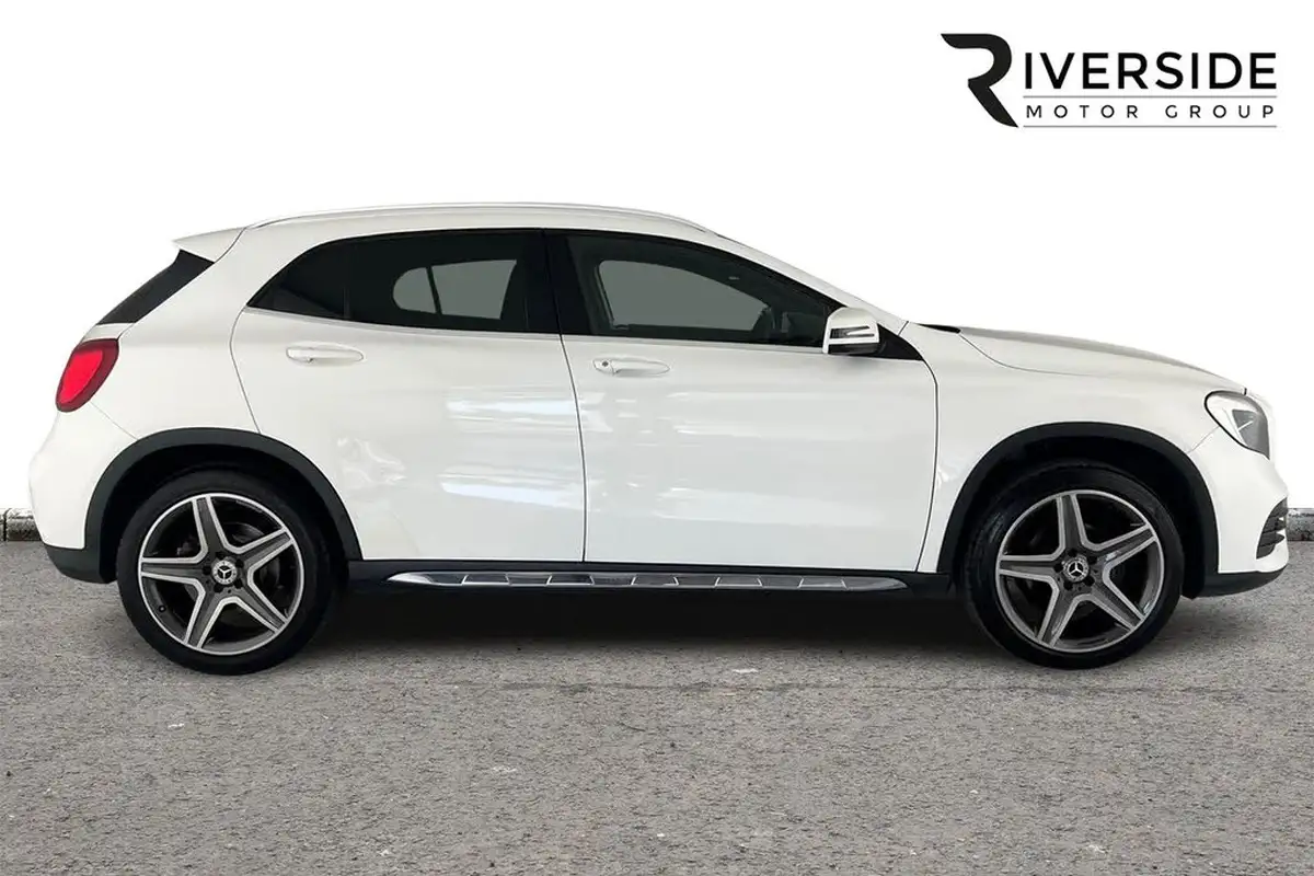 2018-mercedes-benz-gla-class-16-gla-200-amg-line-154bhp-big-3