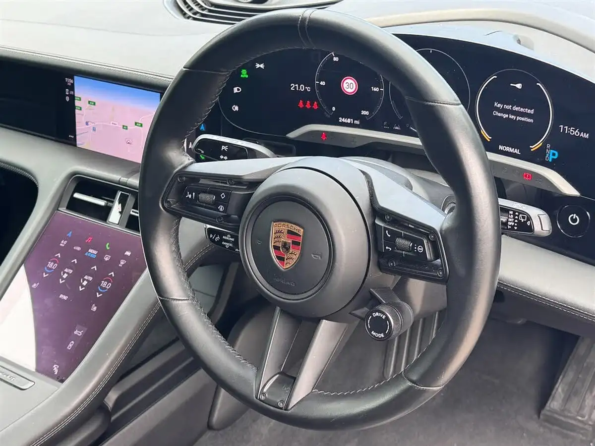 2023-porsche-taycan-e-sport-turismo-476ps-performance-battery-plus-big-9