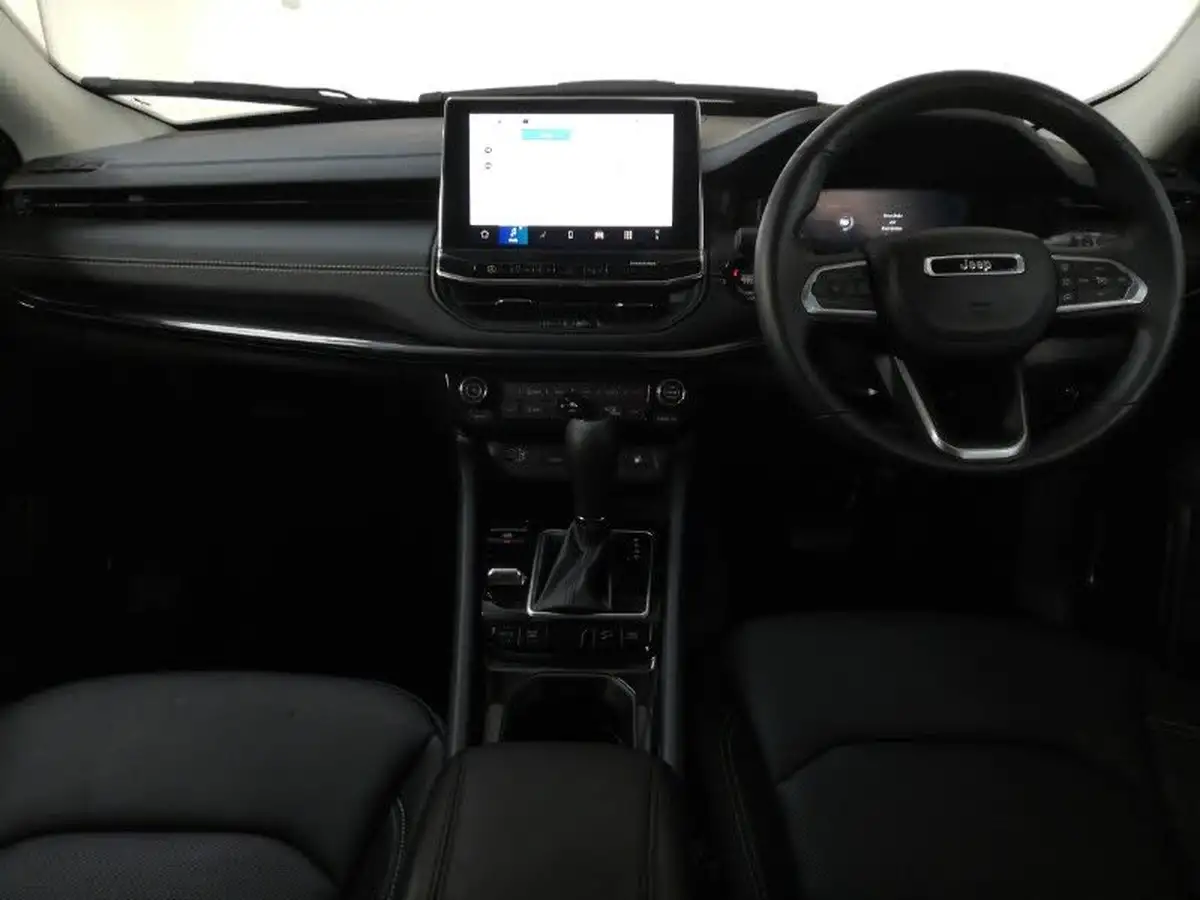 2024-jeep-compass-13-gse-s-big-2