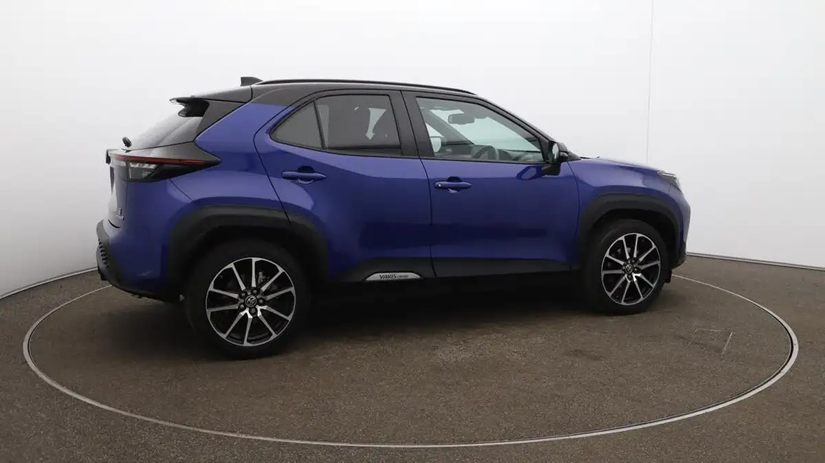 2023-toyota-yaris-cross-15-vvt-i-gr-sport-big-50