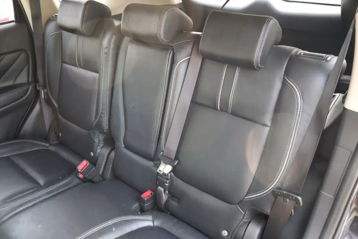 2018-mitsubishi-outlander-20-4hs-phev-5st-big-48