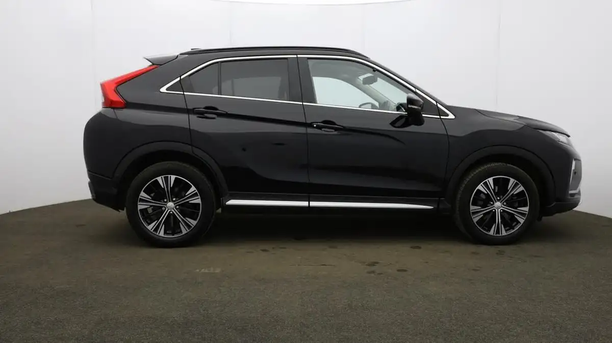2021-mitsubishi-eclipse-cross-15-4-big-53