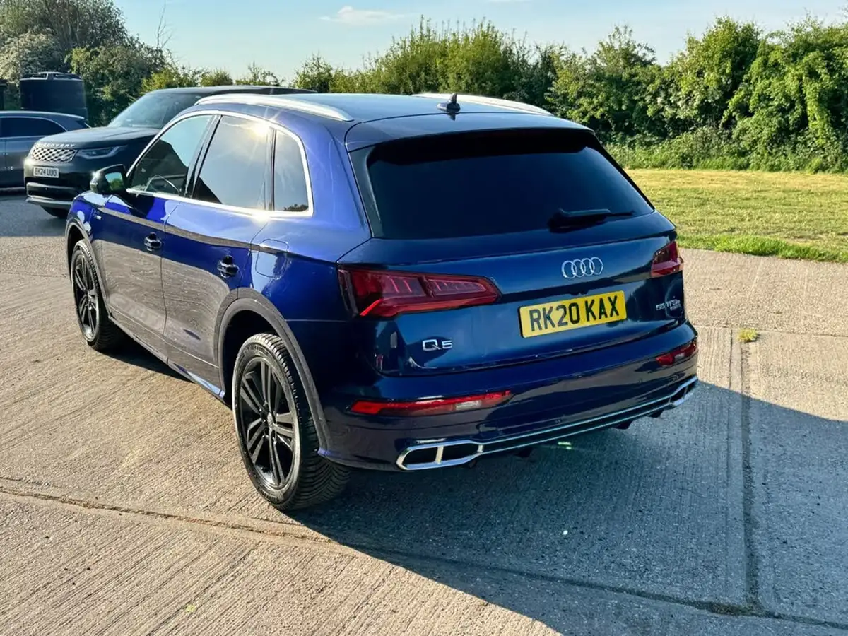 2020-audi-q5-20-55-tfsi-e-s-line-competition-big-14