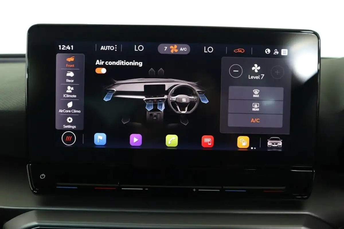 2021-seat-leon-15-etsi-fr-hatchback-big-45