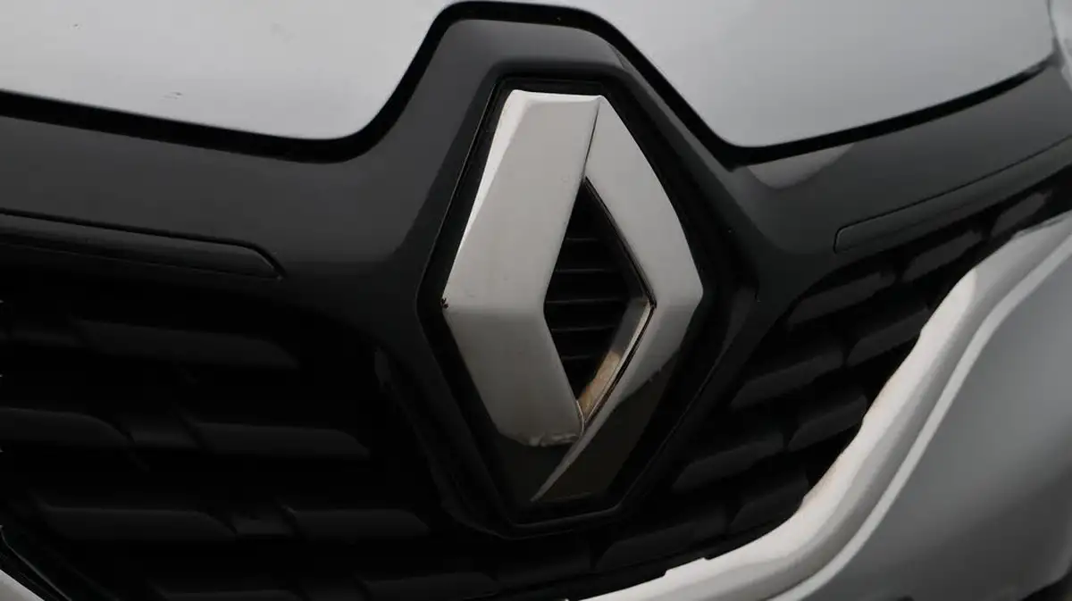 2019-renault-captur-13-tce-iconic-150bhp-ss-edc-auto-big-20
