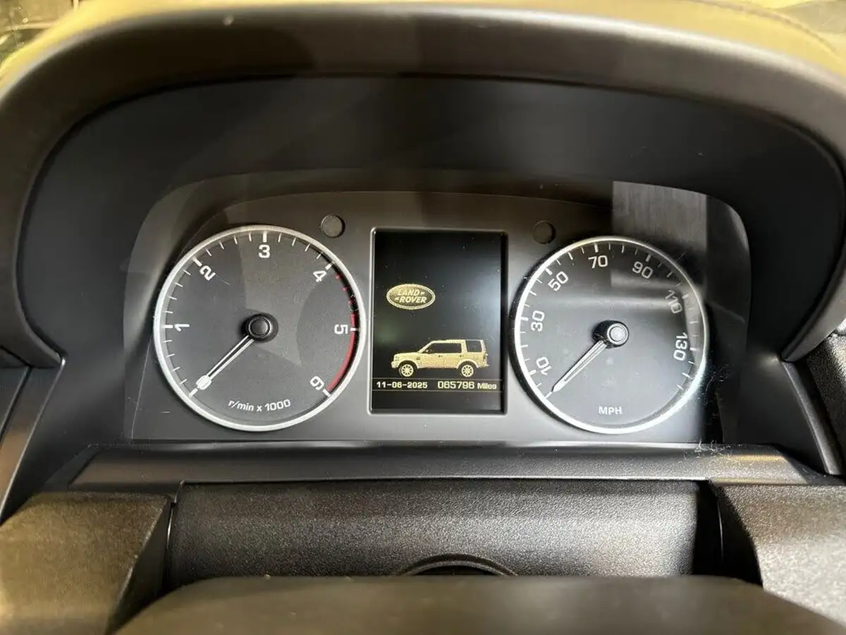 2015-land-rover-discovery-4-30-sd-v6-hse-lux-big-16