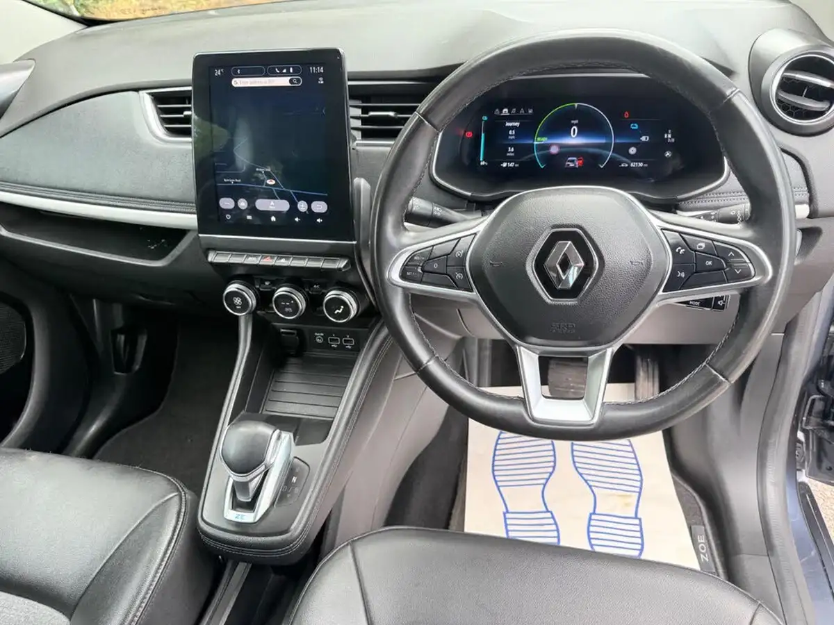2021-renault-zoe-e-gt-line-big-11