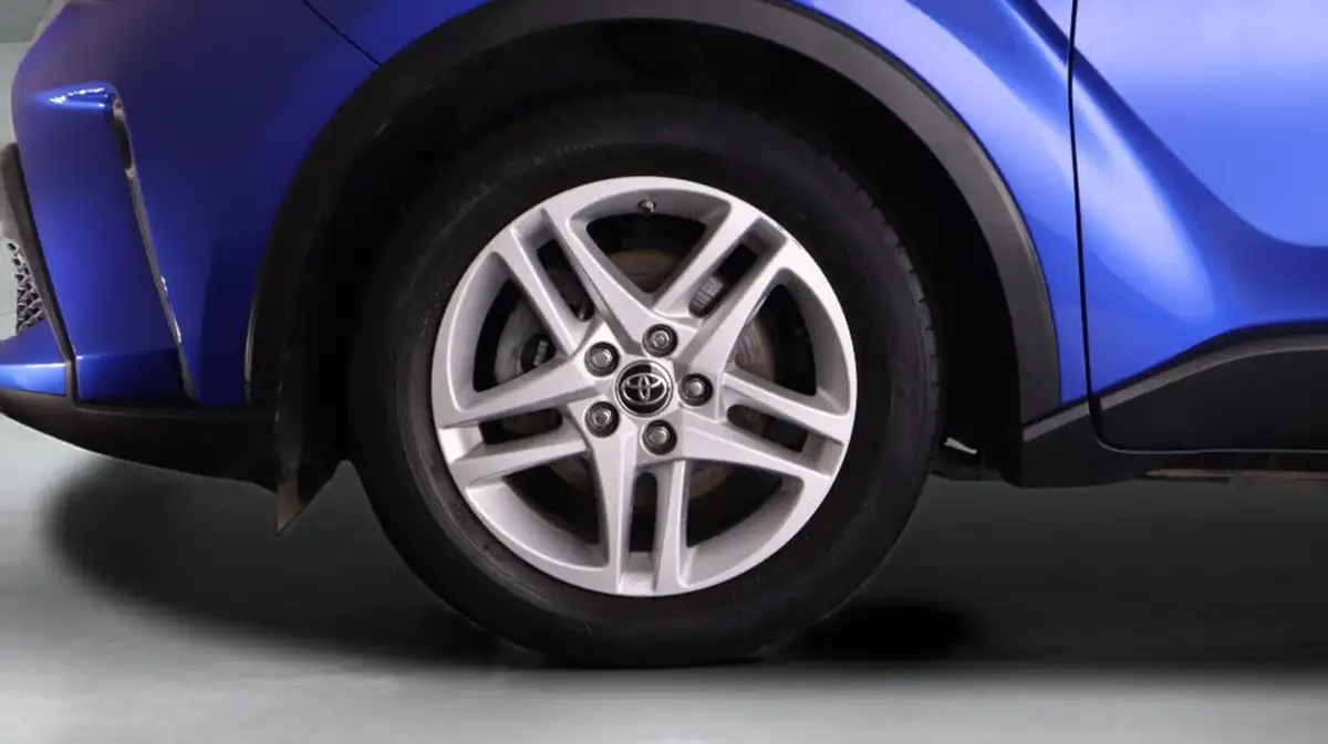 2021-toyota-c-hr-18-vvt-i-icon-big-17