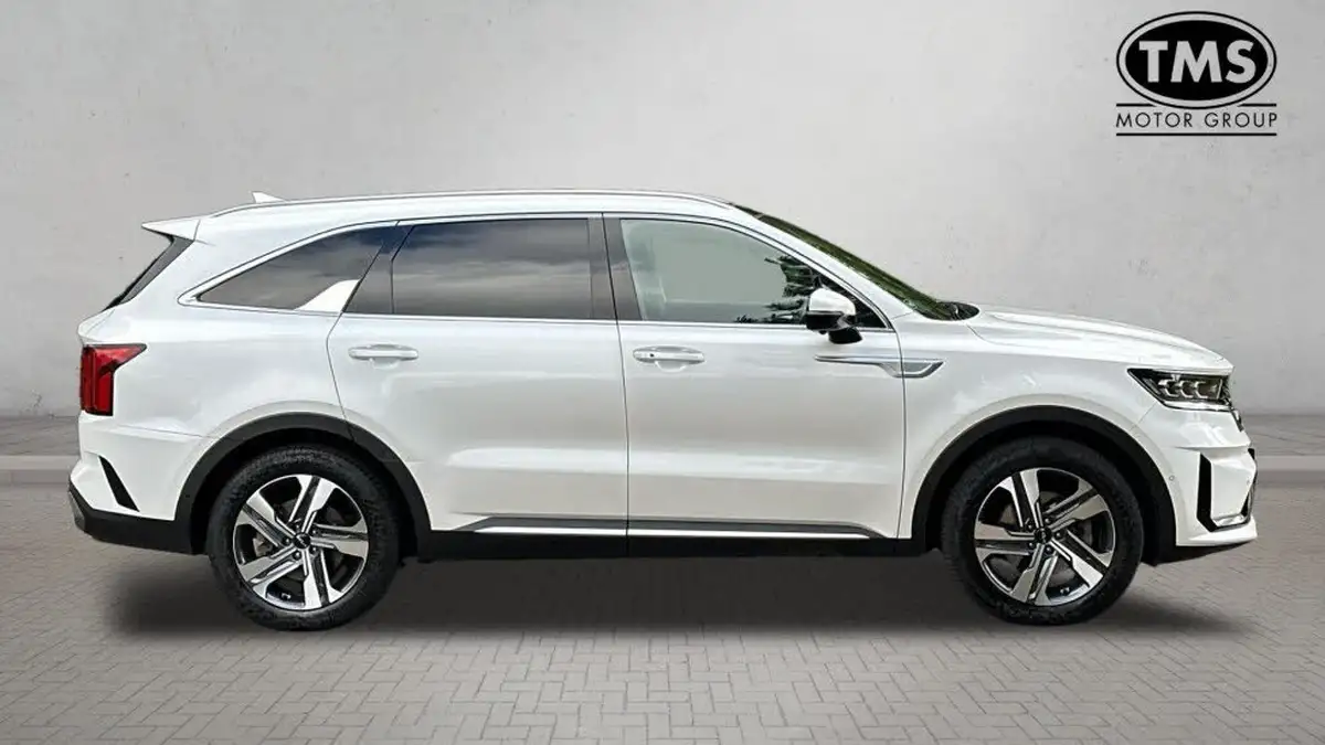 2022-kia-sorento-16-t-gdi-4-226bhp-hev-big-3