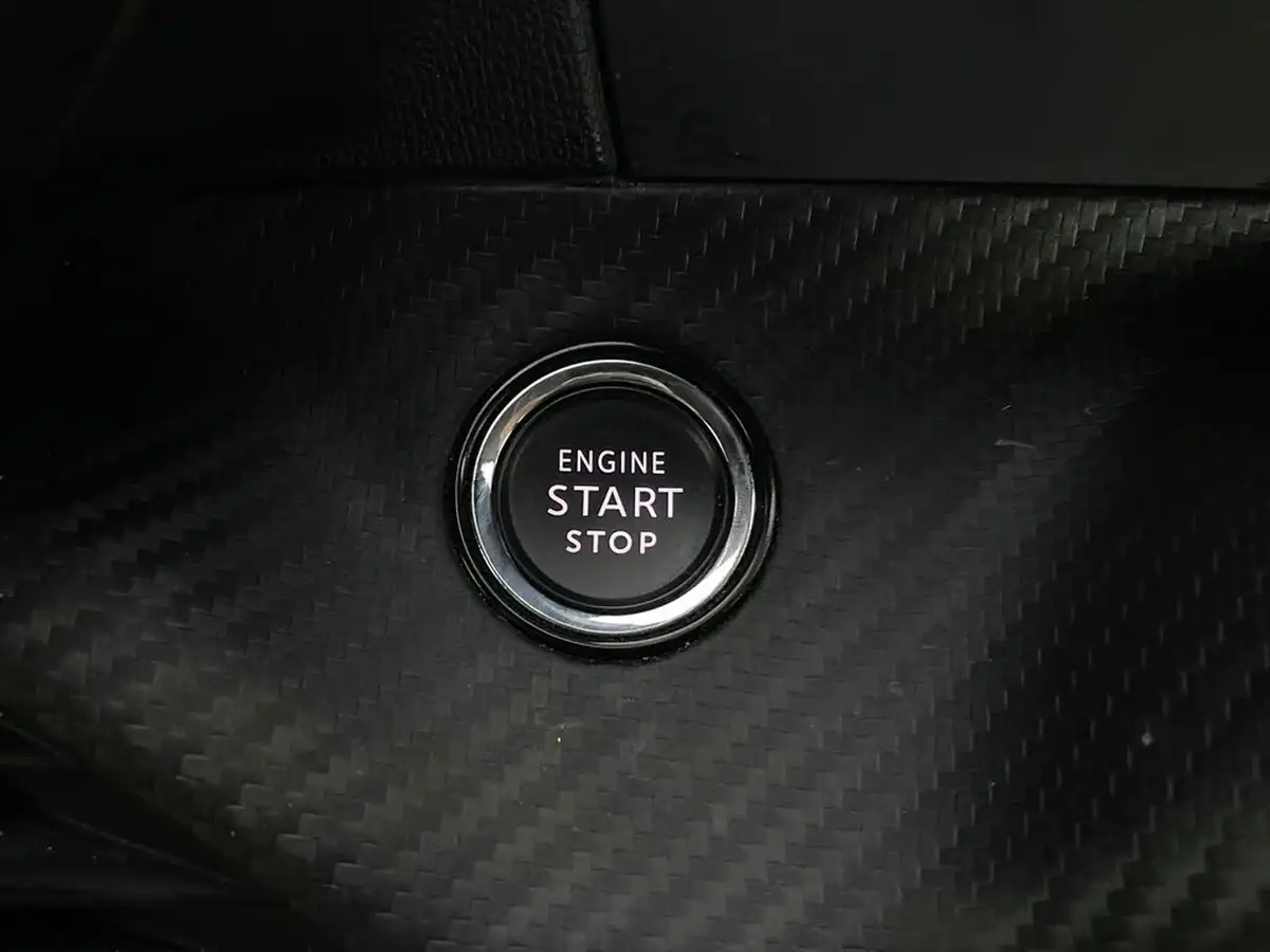 2021-peugeot-208-e-gt-premium-big-26