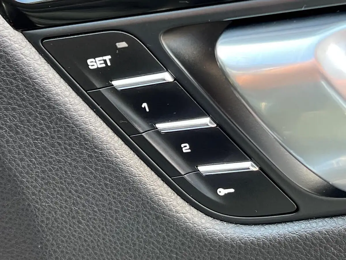 2015-porsche-macan-30td-s-big-14