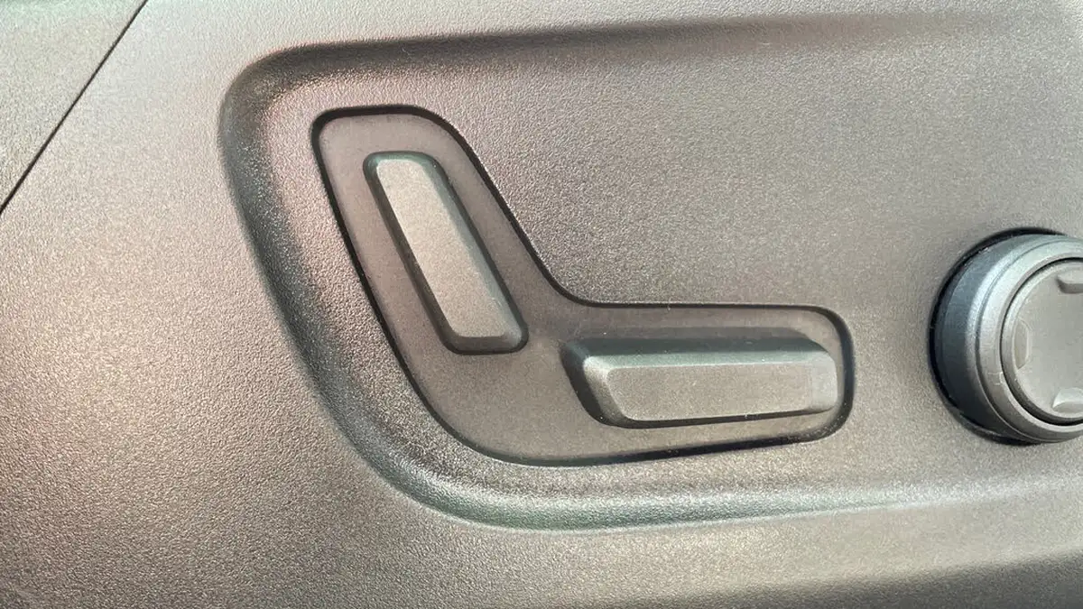2022-volvo-xc40-e-twin-recharge-plus-big-24