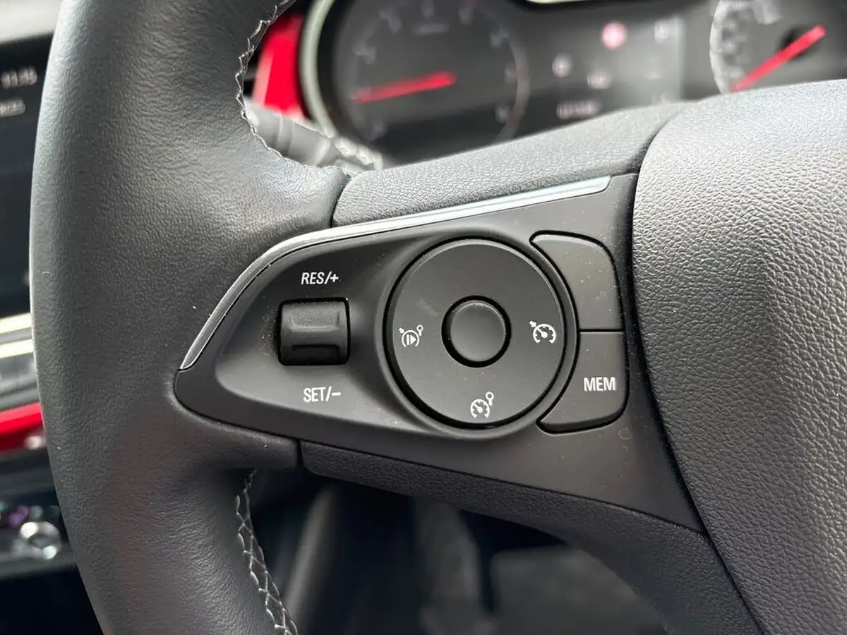 2023-vauxhall-crossland-12-gs-130ps-auto-big-15
