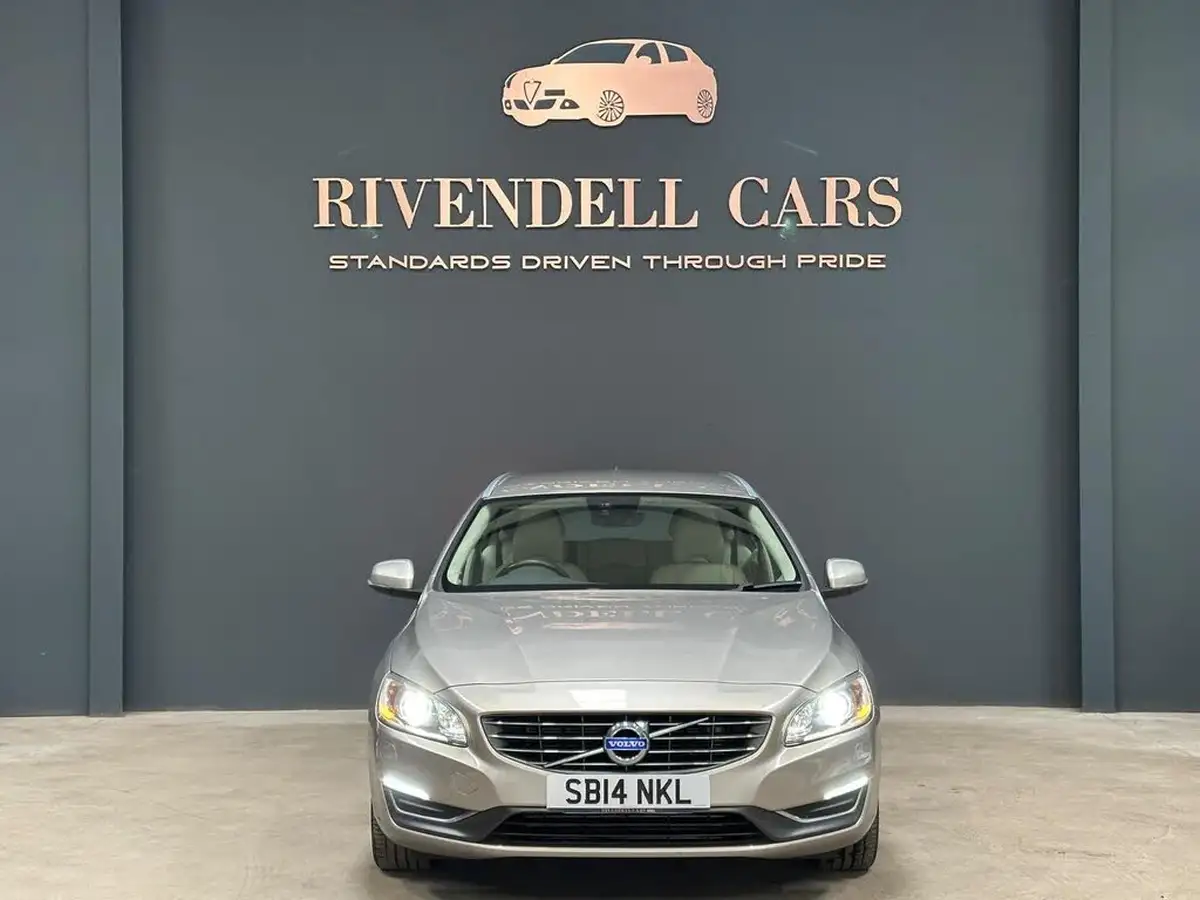 2014-volvo-v60-16td-d2-se-lux-big-8