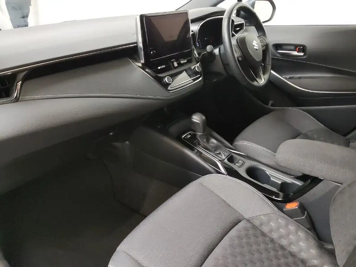 2023-suzuki-swace-18-motion-big-4