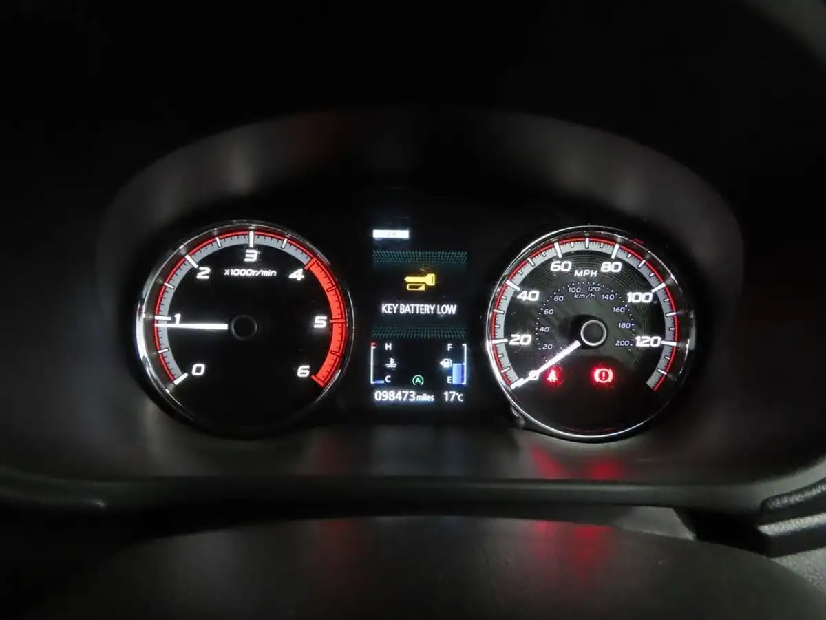 2021-mitsubishi-l200-22di-d-barbarian-big-15