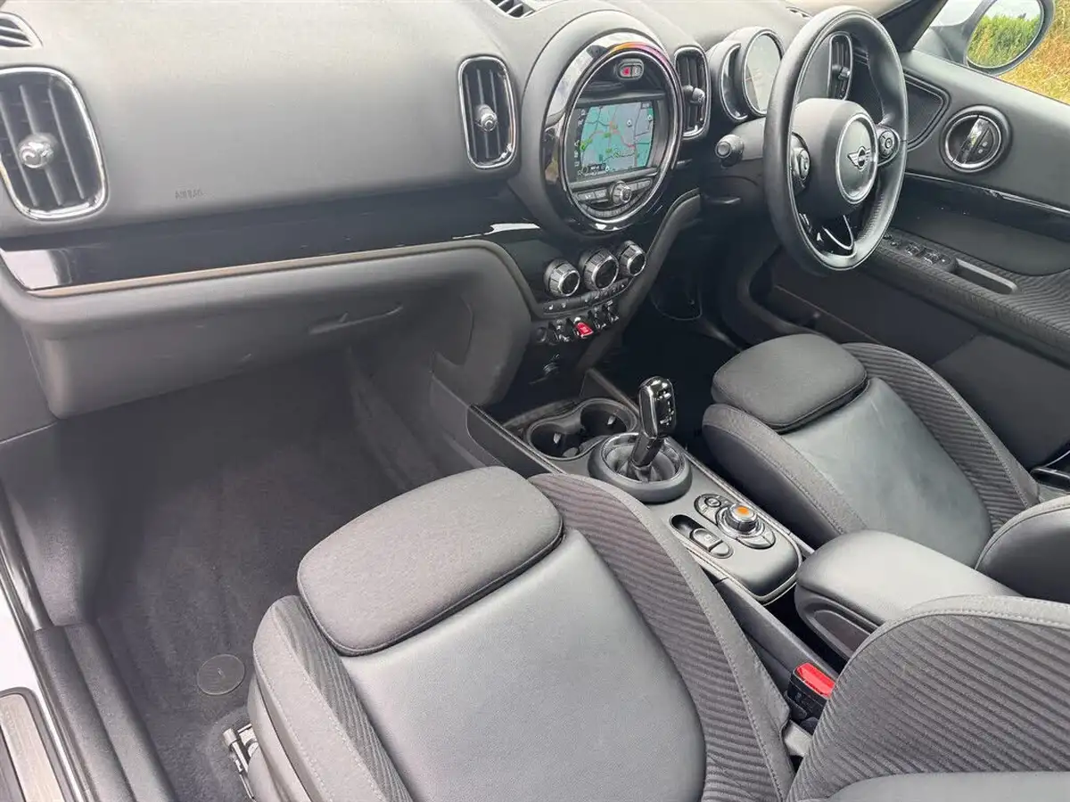 2018-mini-countryman-20td-cooper-d-ss-all4-auto-big-11