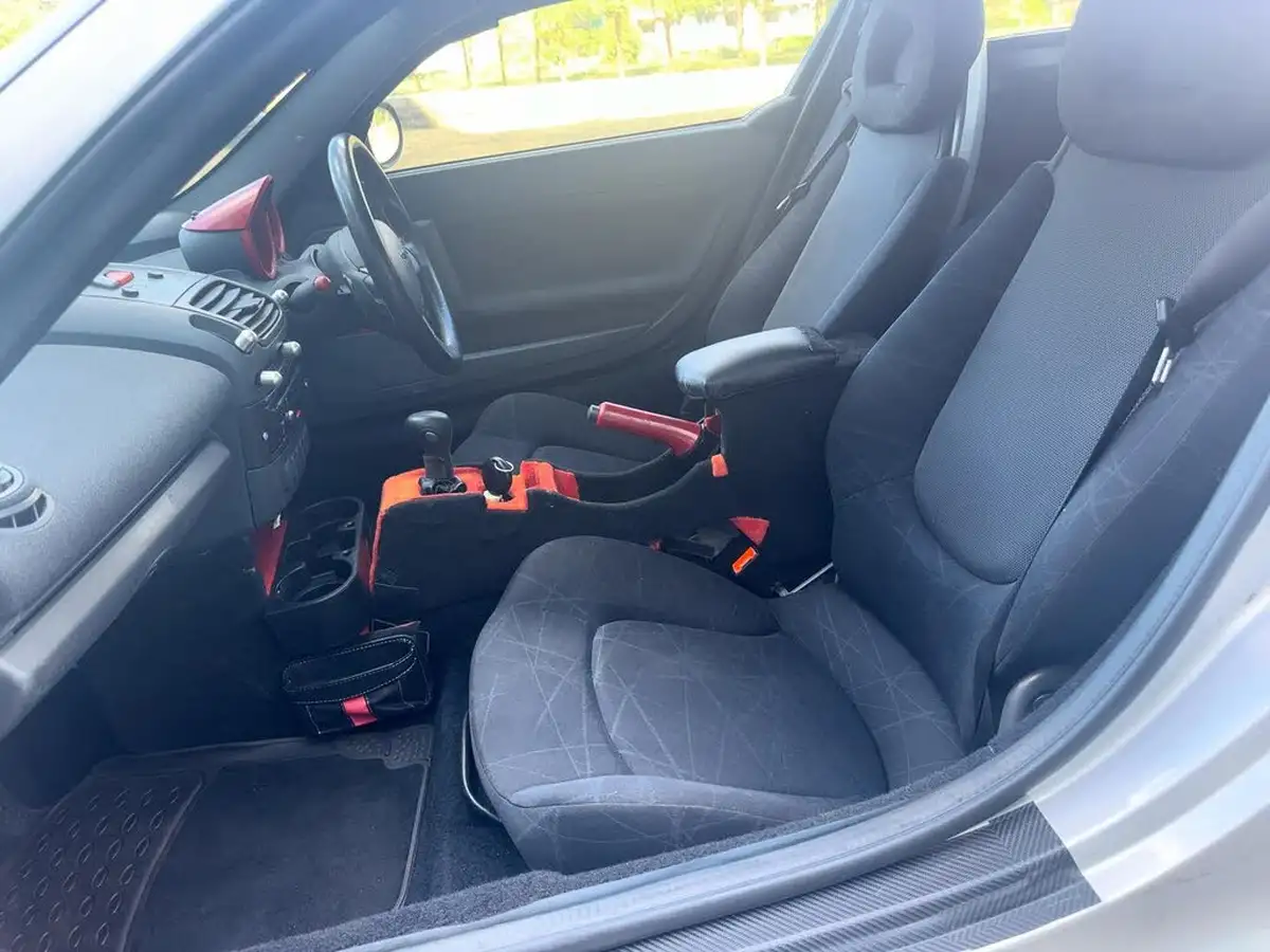 2005-smart-roadster-07-big-12