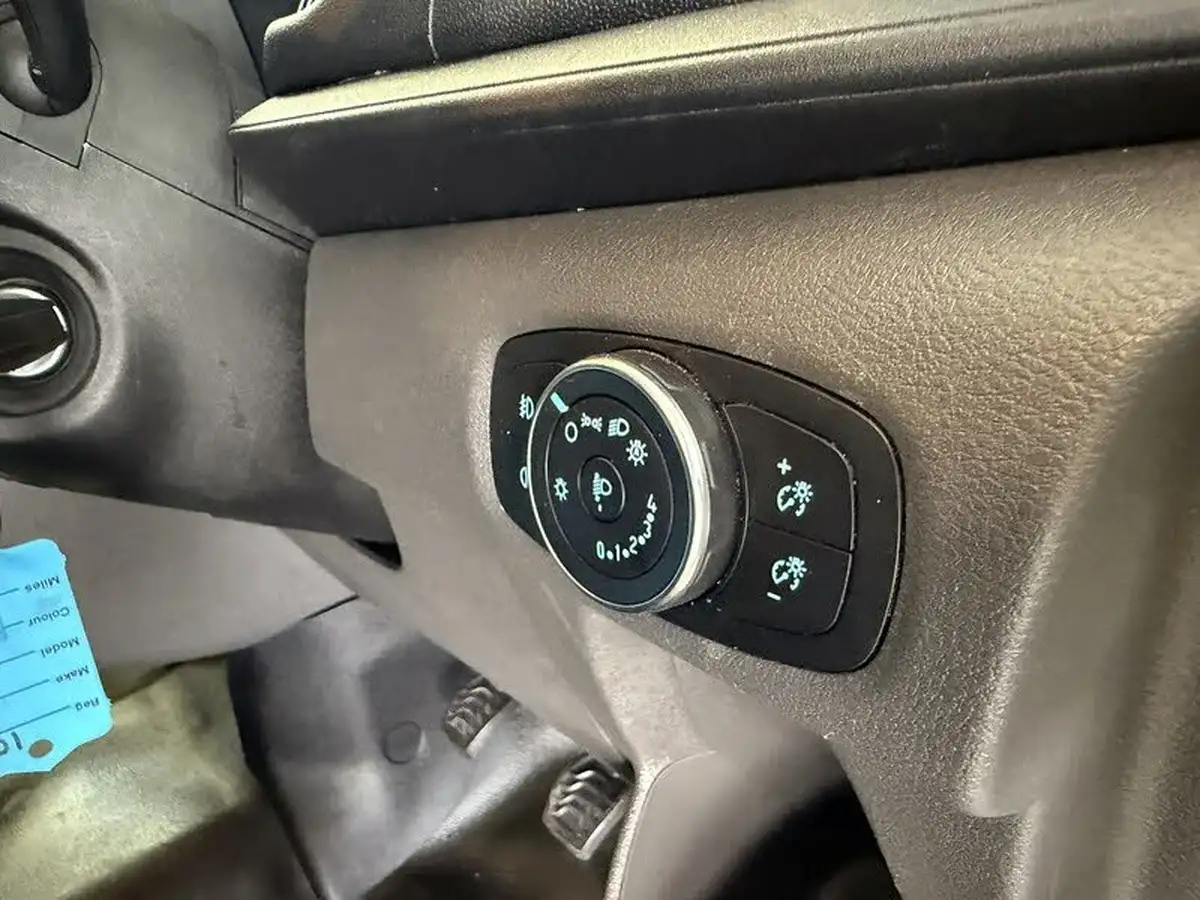 2020-ford-transit-custom-20tdci-300-l1h1-limited-130pseu6dt-panel-van-big-21