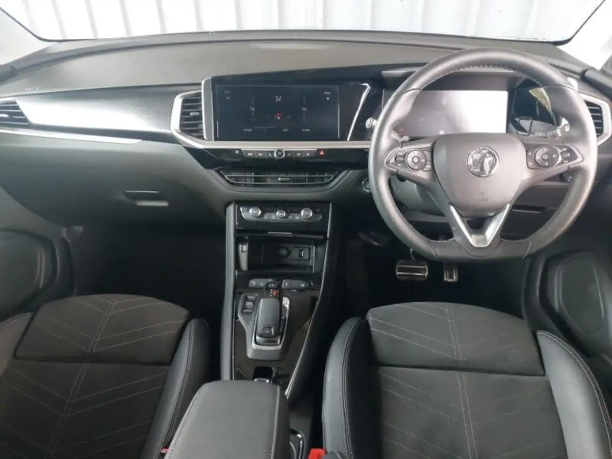 2023-vauxhall-grandland-12-ultimate-130ps-auto-big-2