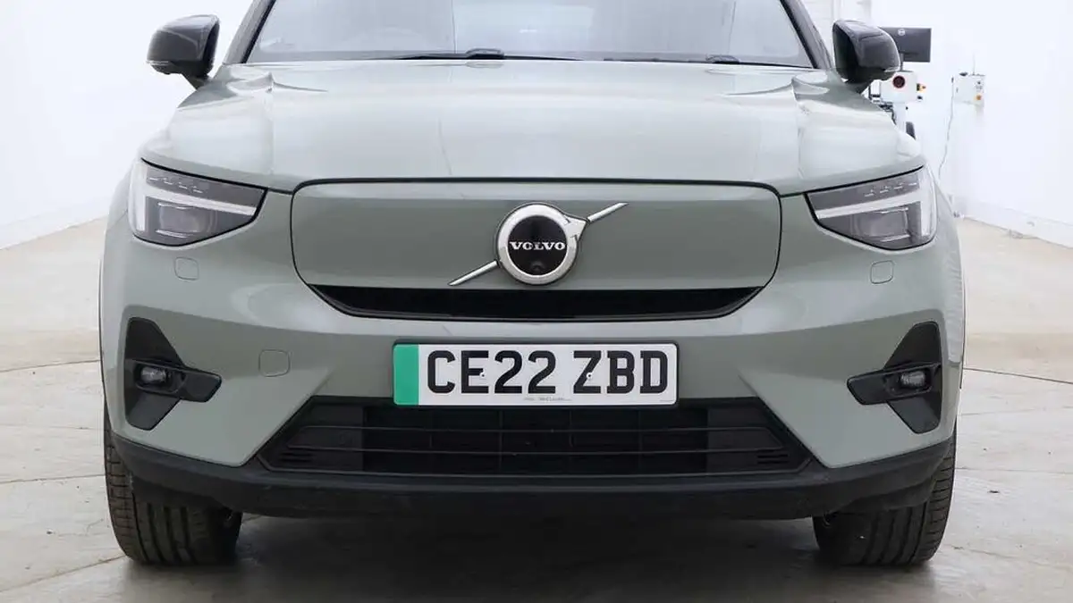 2022-volvo-c40-e-twin-recharge-pro-big-38