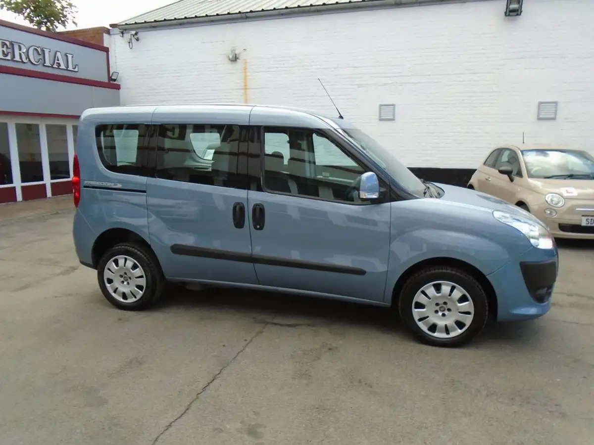 2015-fiat-doblo-big-13