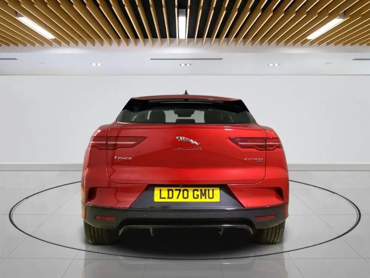 2021-jaguar-i-pace-ev400-se-big-5