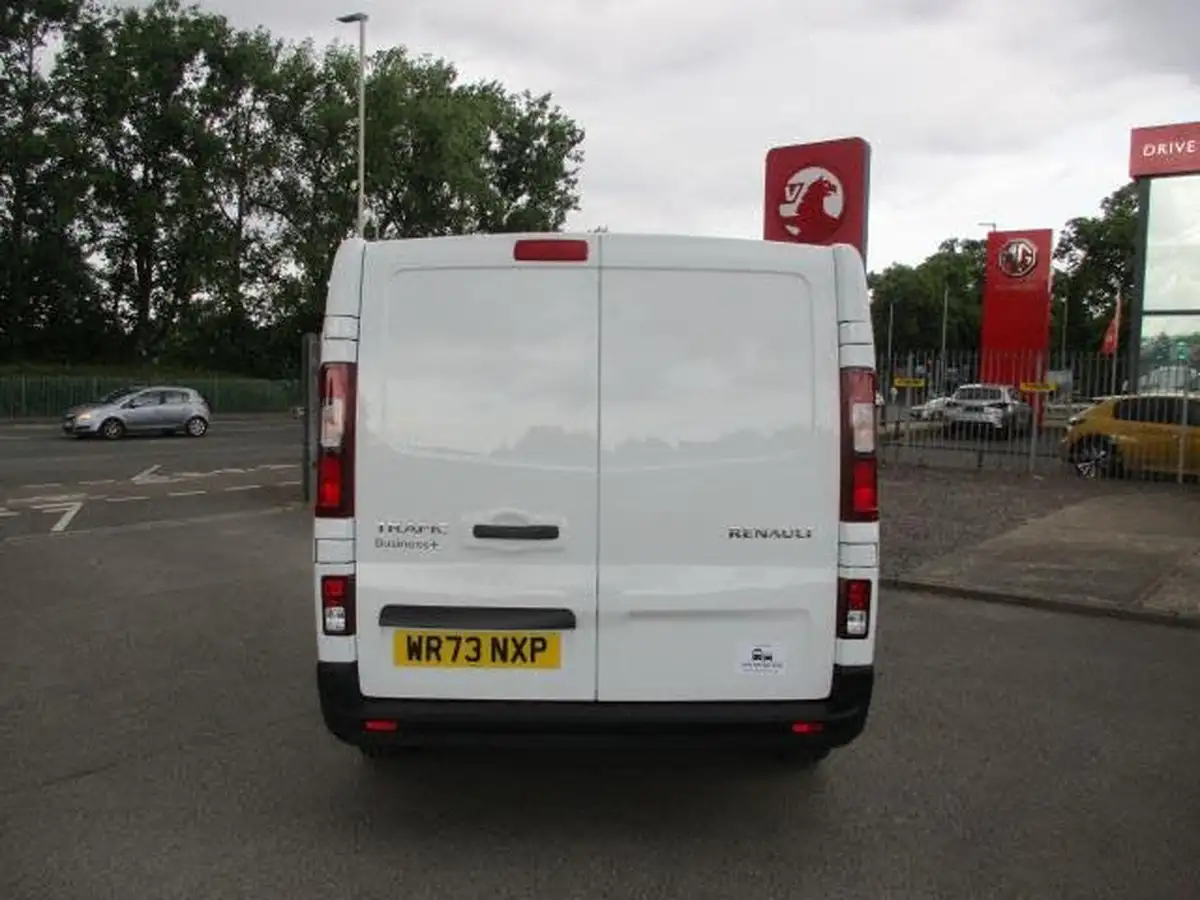 2023-renault-trafic-20dci-sl28-130-business-big-5