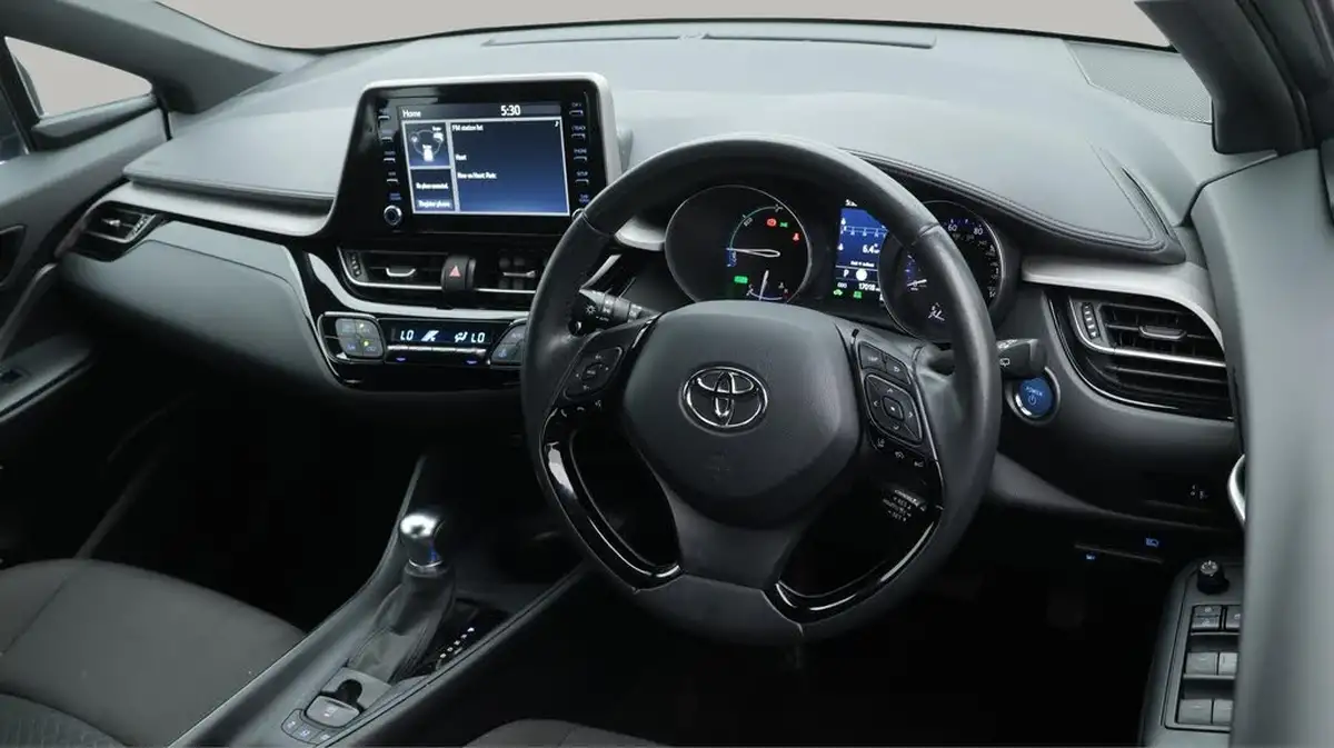 2022-toyota-c-hr-18-vvt-i-icon-big-9