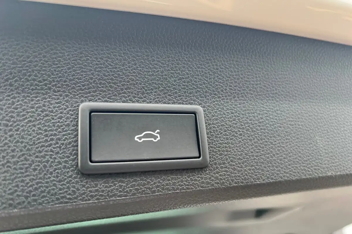 2025-cupra-ateca-15-ecotsi-v2-big-13