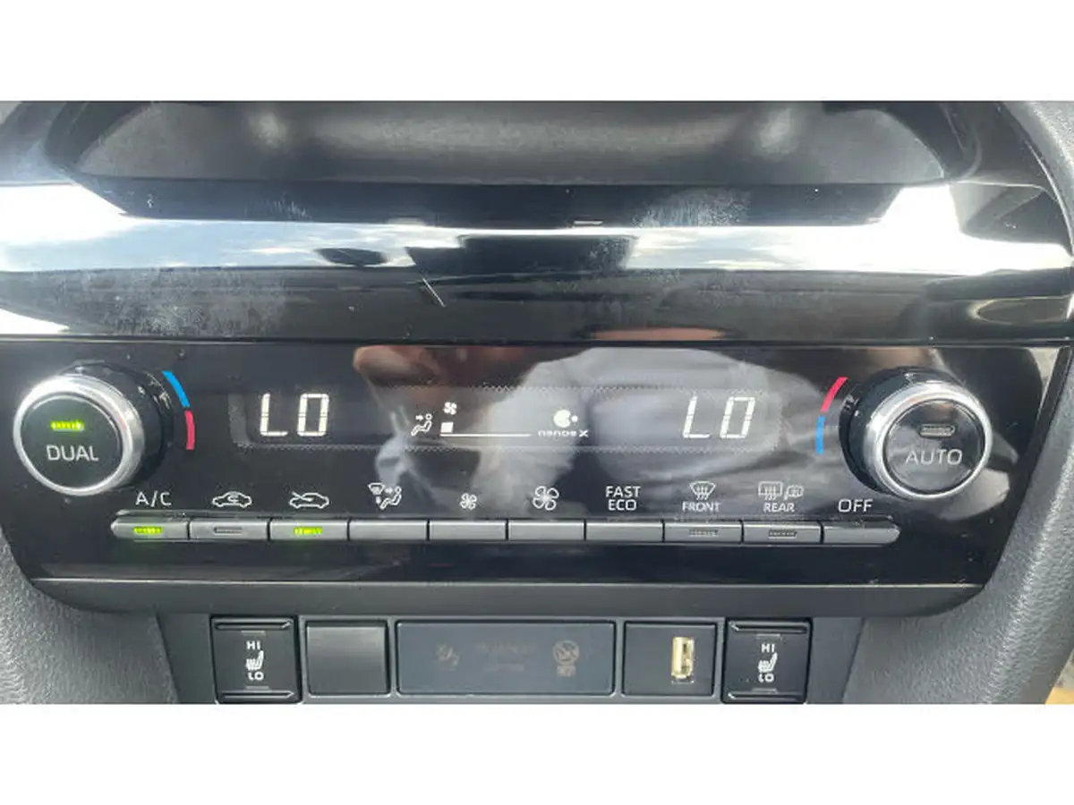 2024-toyota-yaris-cross-15-vvt-i-excel-awd-i-big-31