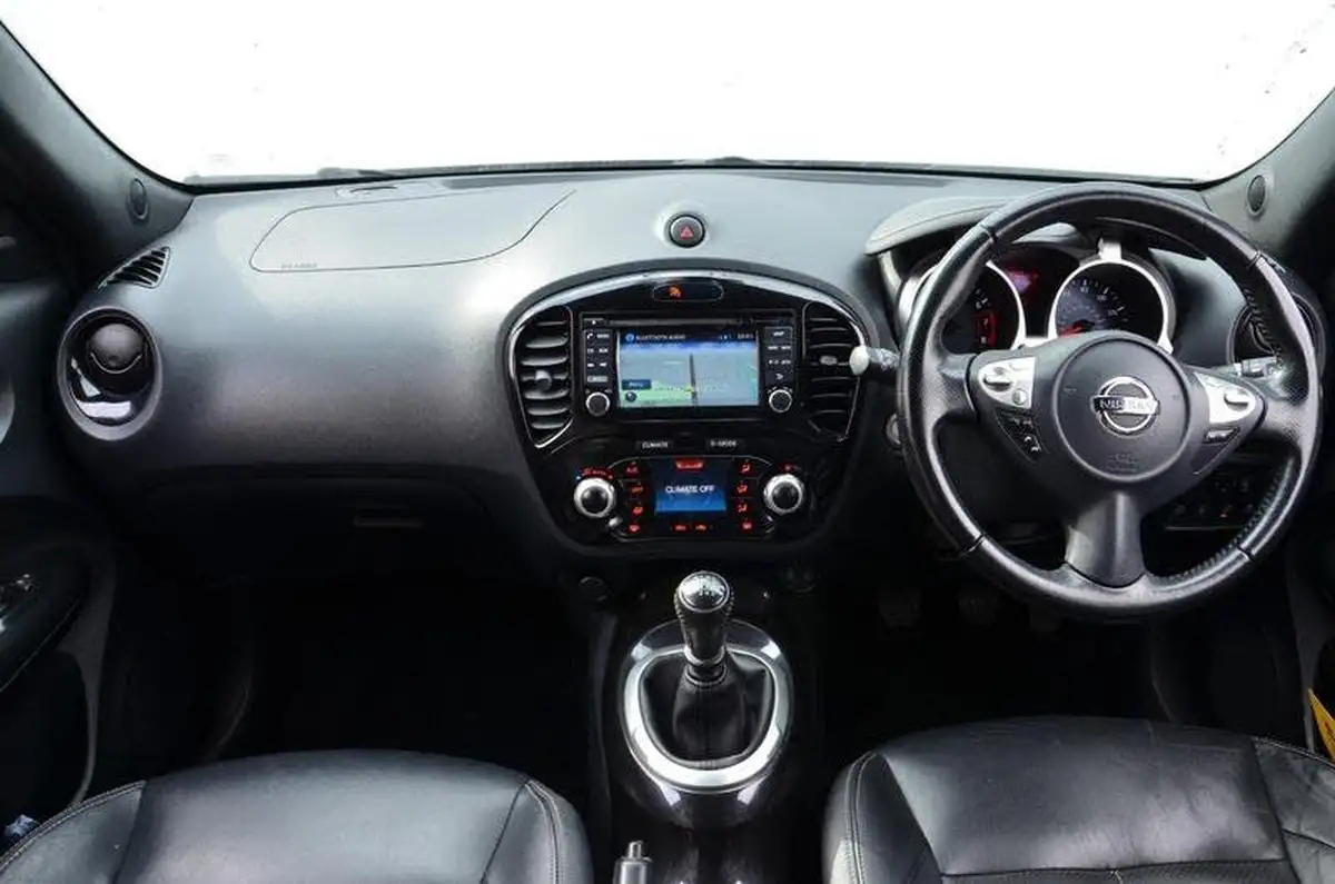 2015-nissan-juke-12-tekna-big-1