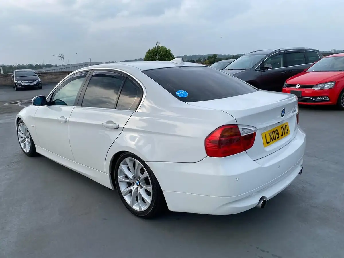 2009-bmw-3-series-big-14