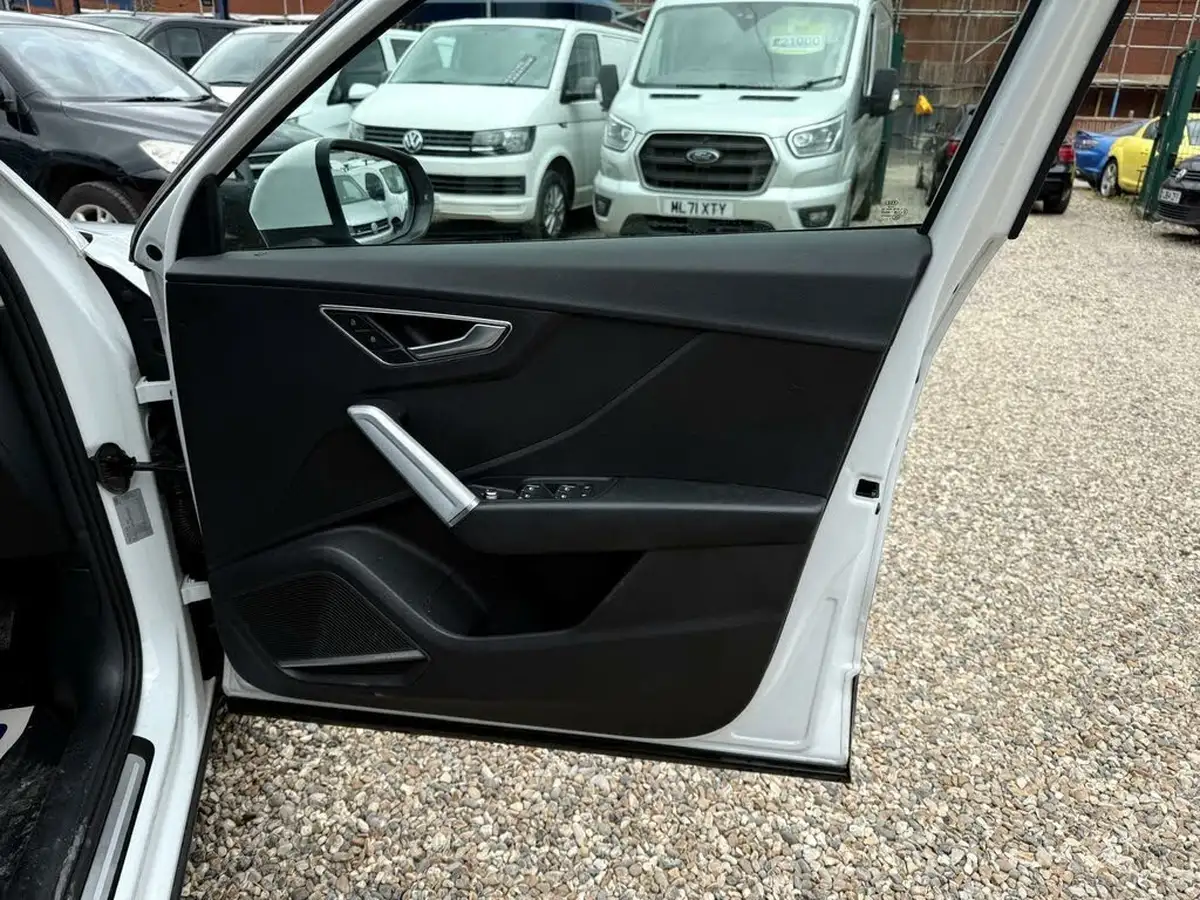 2018-audi-q2-14-tfsi-sport-s-tronic-big-41