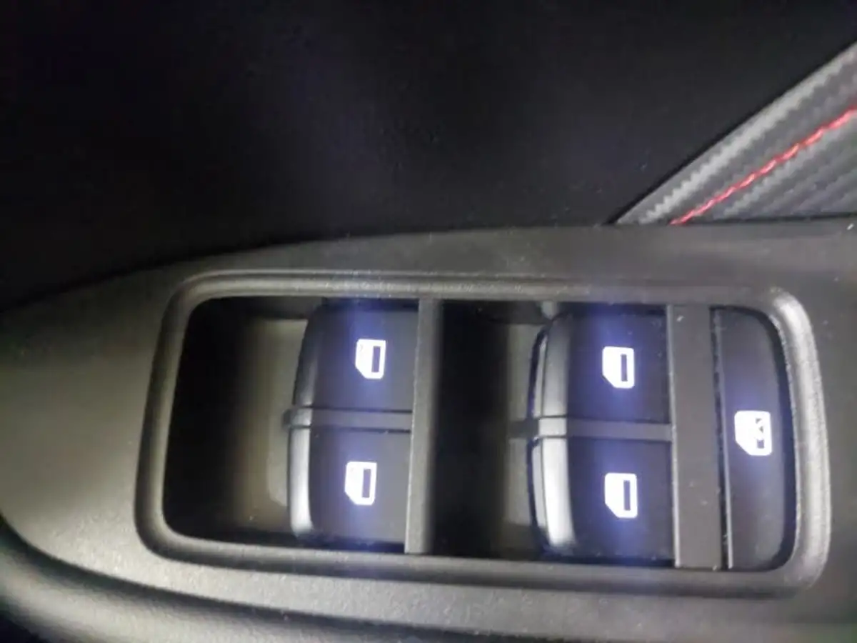 2021-mg-zs-suv-10t-gdi-exclusive-big-18