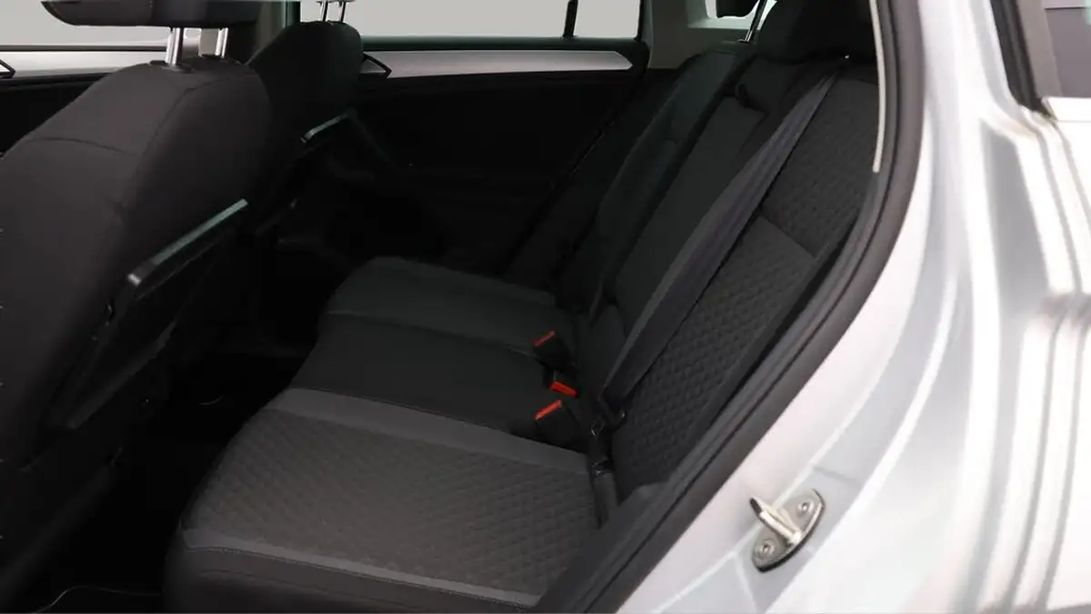 2020-volkswagen-tiguan-20tdi-match-150ps-dsg-big-16