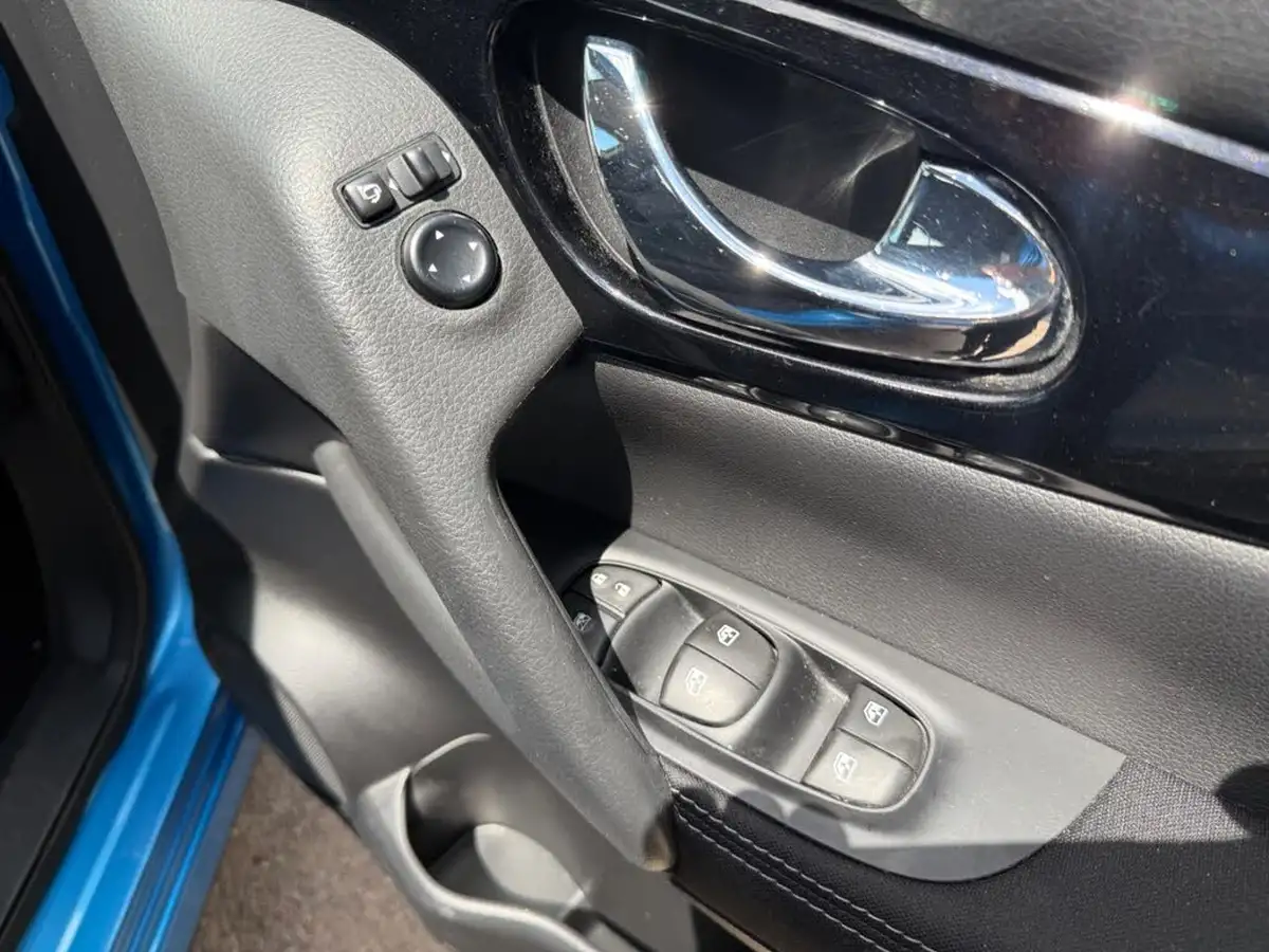 2018-nissan-qashqai-12-dig-t-acenta-big-27
