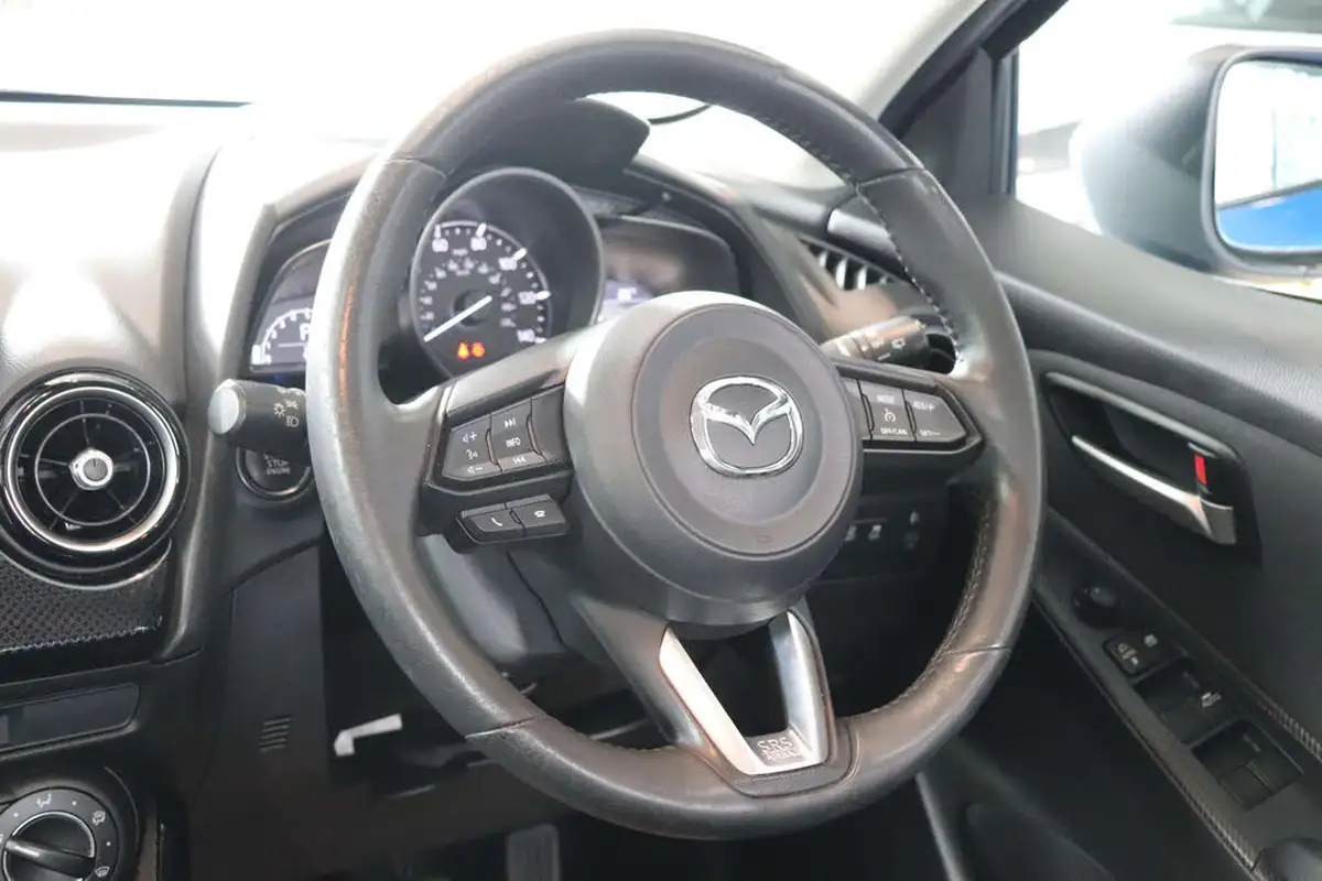 2018-mazda-mazda2-15-se-l-nav-auto-big-15