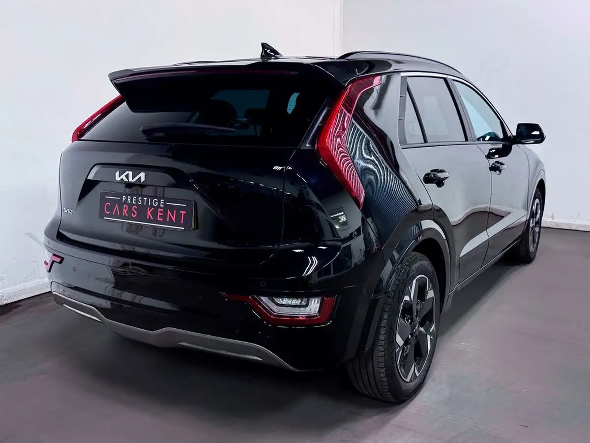 2022-kia-e-niro-ev-3-big-11