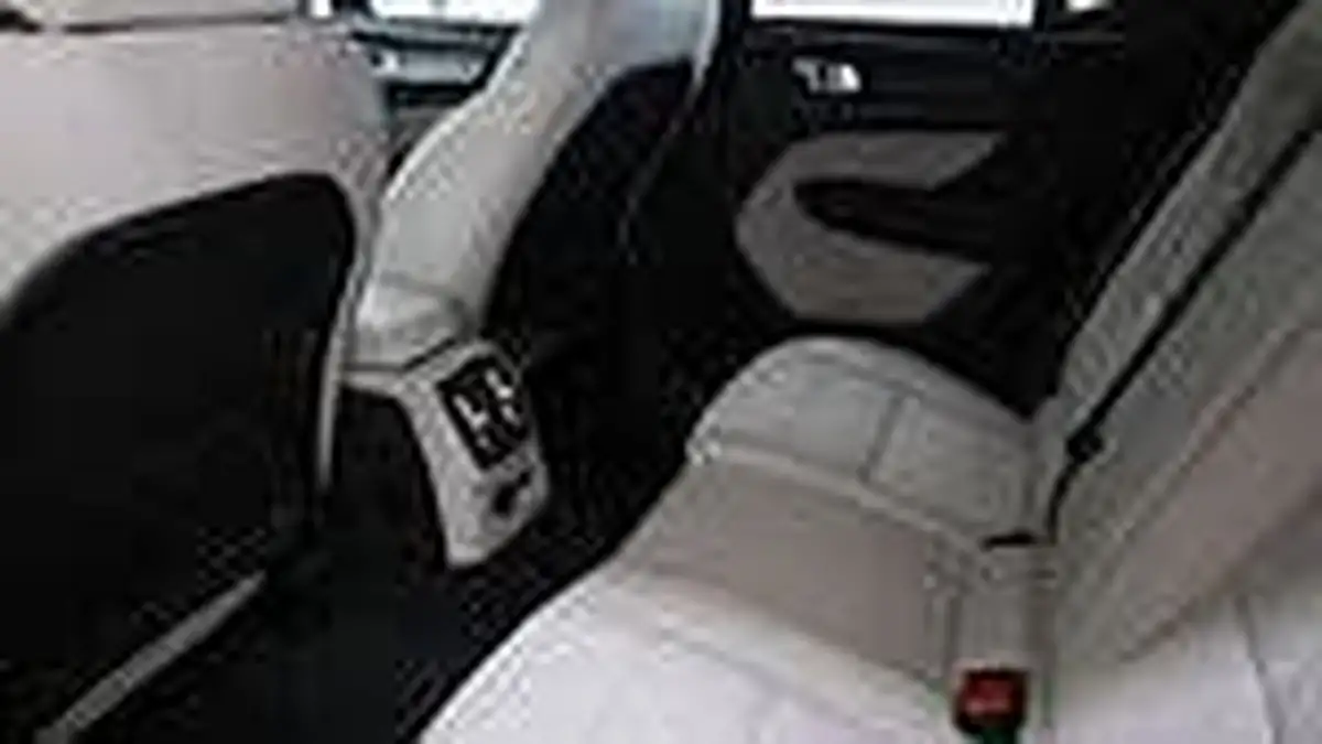 2022-volvo-xc40-15-t5-inscription-pro-big-25