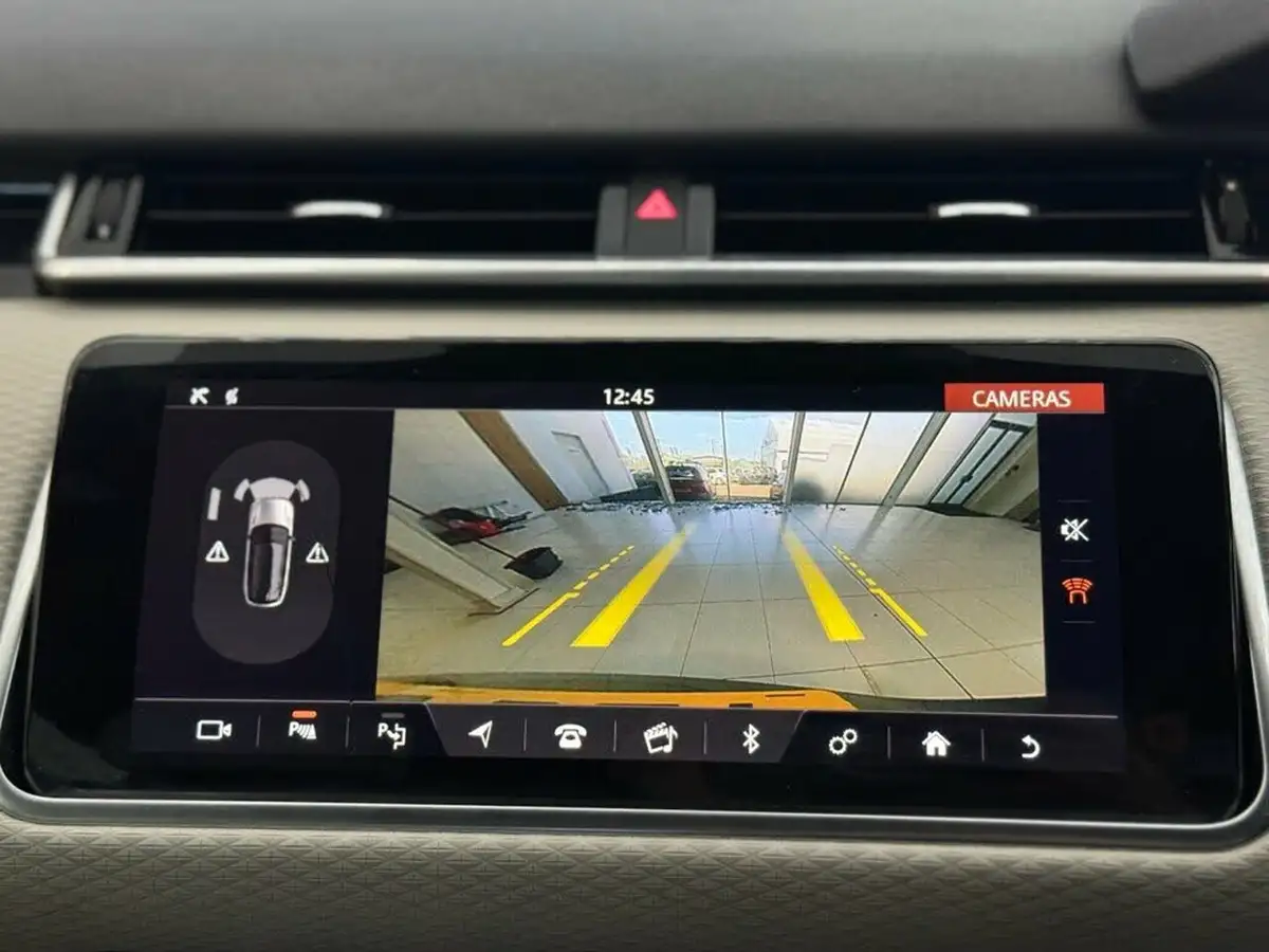 2018-land-rover-range-rover-velar-20-d180-r-dynamic-se-big-32