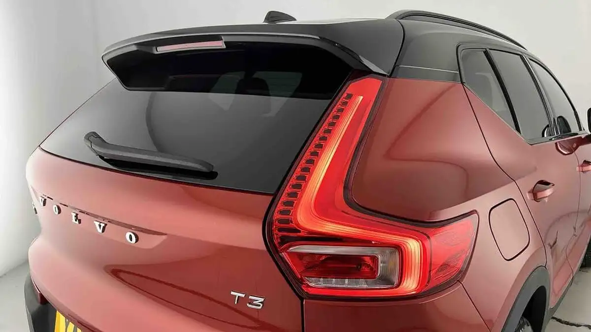 2021-volvo-xc40-15-t3-r-design-161bhp-big-27