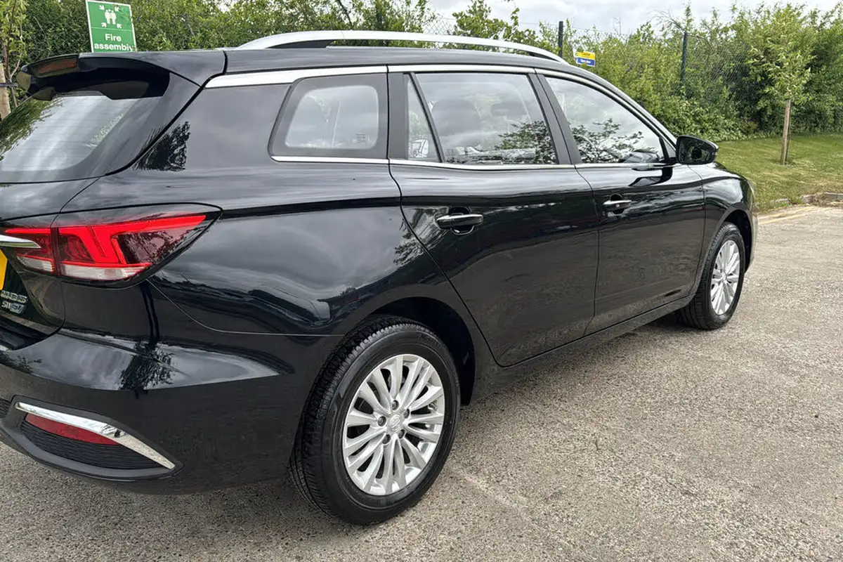 2021-mg-mg5-e-exclusive-ev-big-46