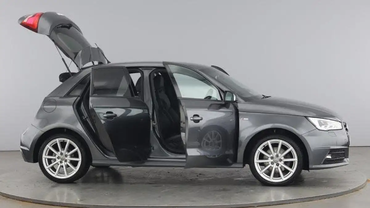 2015-audi-a1-14-s-line-150ps-cod-ss-sportback-5d-1395cc-tronic-big-9