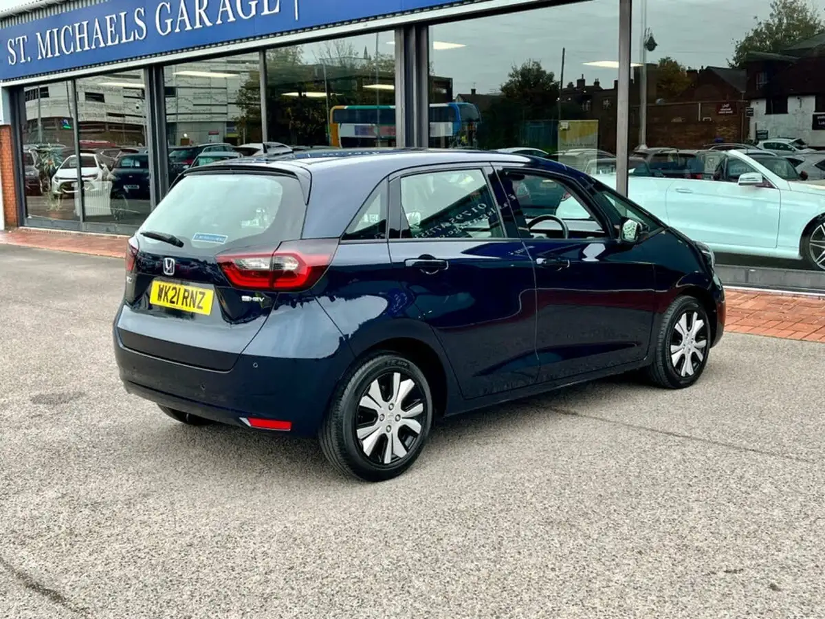2021-honda-jazz-15-i-mmd-sr-107ps-big-7