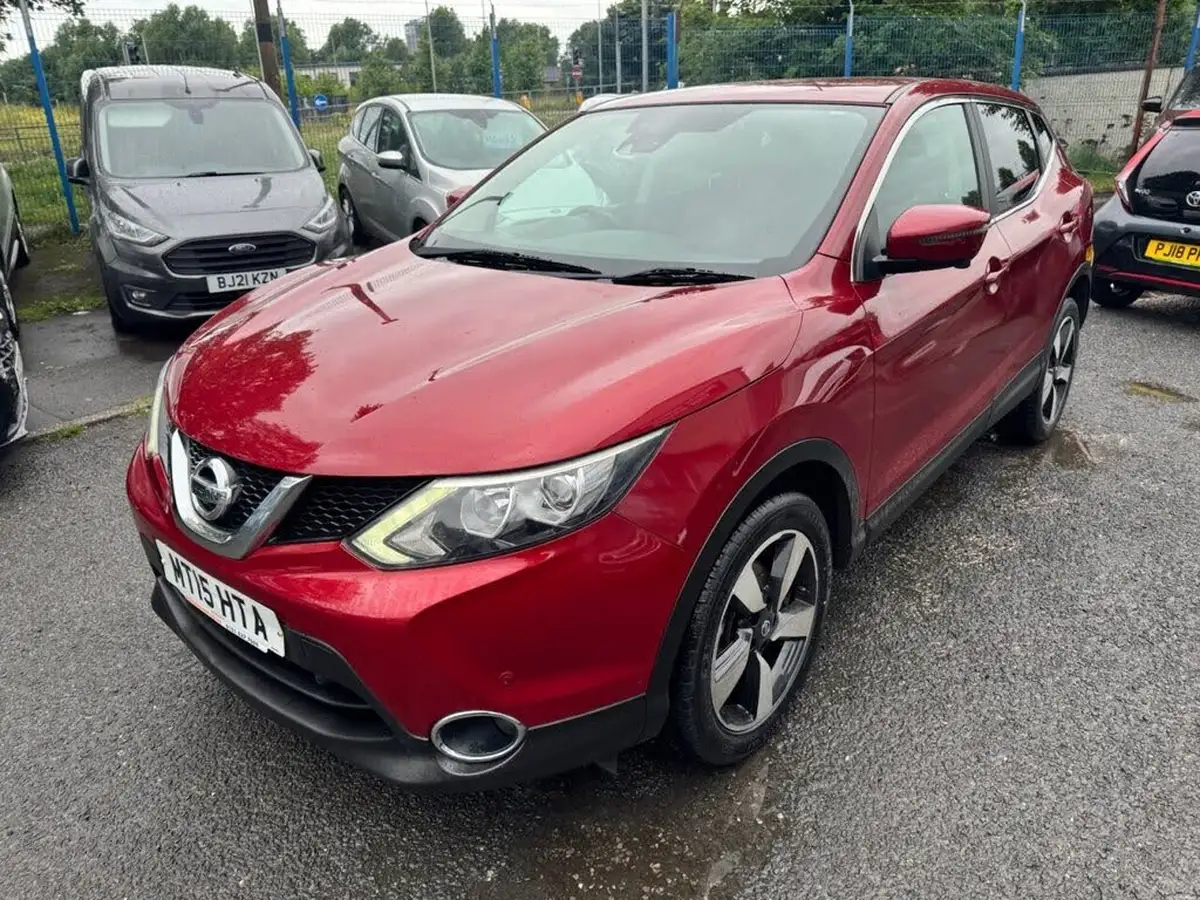 2015-nissan-qashqai-12-n-tec-big-5