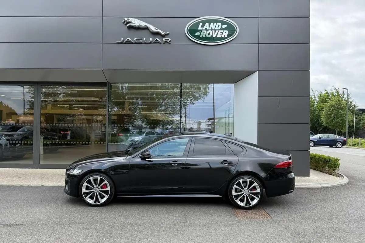 2024-jaguar-xf-20-p300-300-sport-saloon-4d-big-27