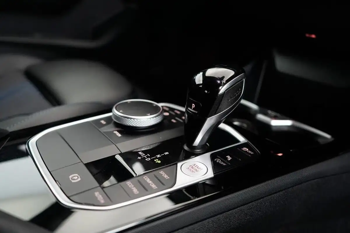 2022-bmw-2-series-15-218i-sport-lcp-coupe-4d-dct-big-24